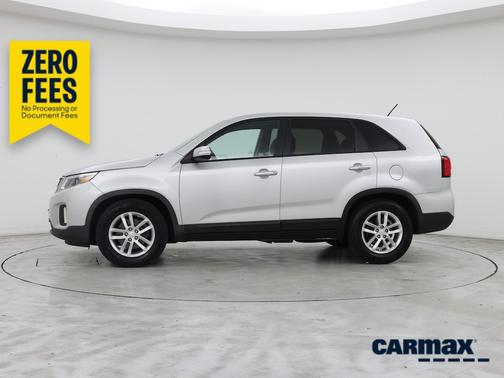 Gray 2015 Kia Sorento LX