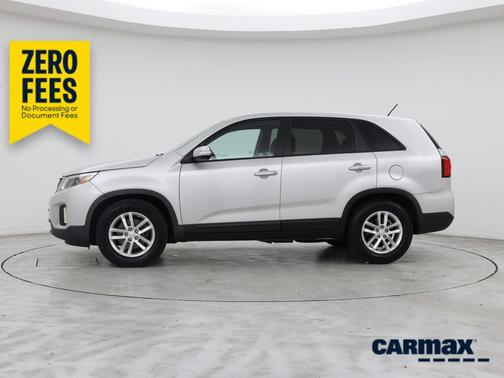 Gray 2015 Kia Sorento LX