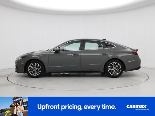 2022 Hyundai SONATA SEL