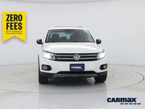 White 2017 Volkswagen Tiguan Sport