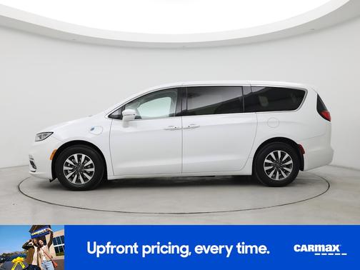 2022 Chrysler Pacifica Hybrid Touring L