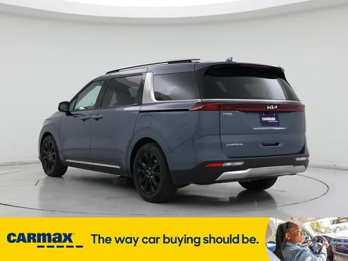 2024 Kia Carnival SX