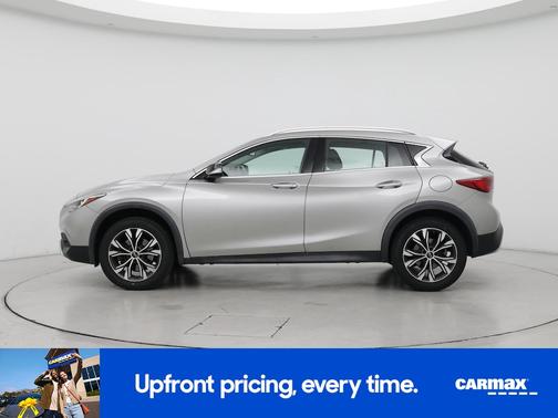 2018 INFINITI QX30 Luxury