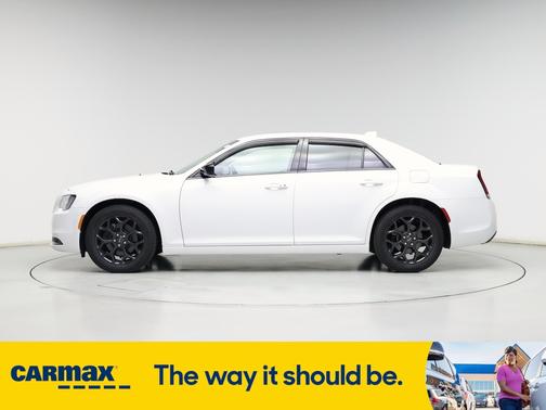 2019 Chrysler 300 Touring