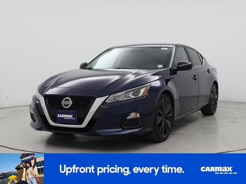 Blue 2019 Nissan Altima SR