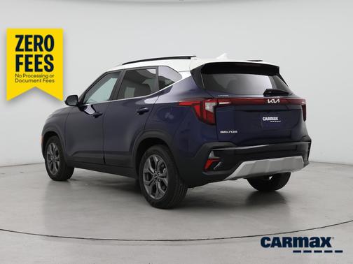 Blue 2024 Kia Seltos S