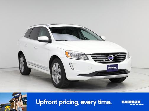 White 2017 Volvo XC60 T5 Inscription