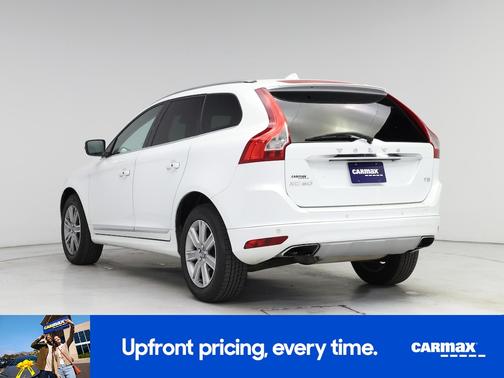 White 2017 Volvo XC60 T5 Inscription