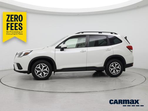 White 2023 Subaru Forester Premium