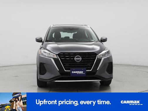 Gray 2023 Nissan Kicks SV