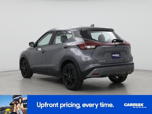 Gray 2023 Nissan Kicks SV