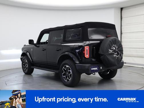 Black 2022 Ford Bronco Outer Banks