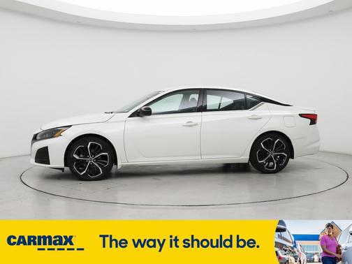 2023 Nissan Altima SR