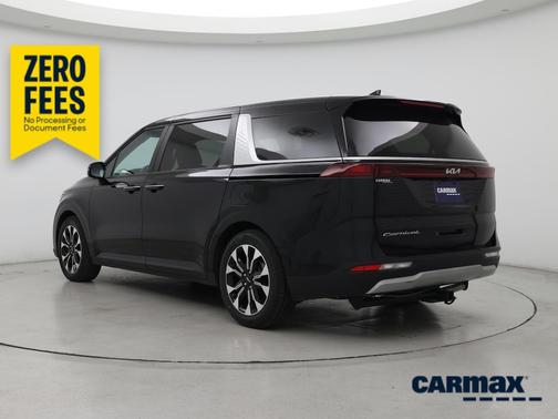 Black 2022 Kia Carnival EX