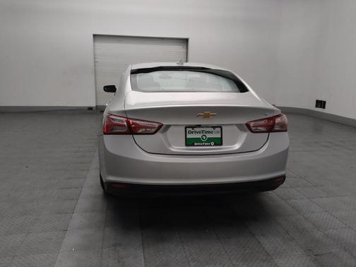 Silver Ice Metallic 2022 Chevrolet Malibu FWD LT