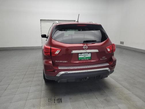 2018 Nissan Pathfinder Platinum