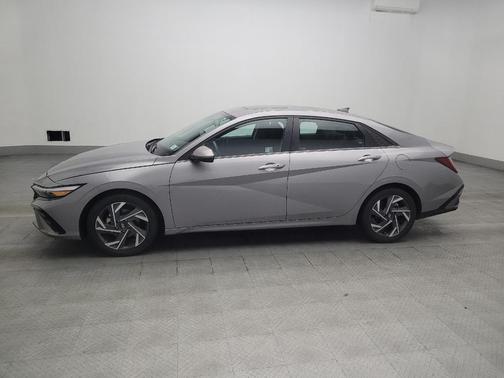 Gray 2025 Hyundai ELANTRA SEL