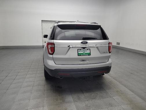 2016 Ford Explorer Base