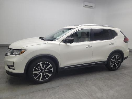 Pearl White 2018 Nissan Rogue SL