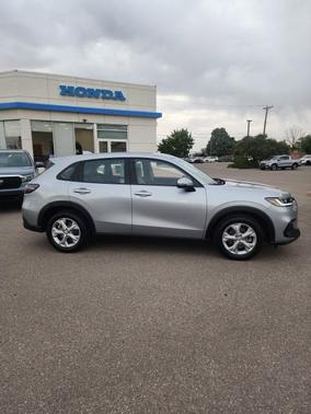 Lunar Silver Metallic 2025 Honda HR-V