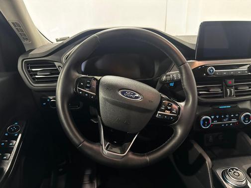 Carbonized Gray Metallic 2024 Ford Escape Active