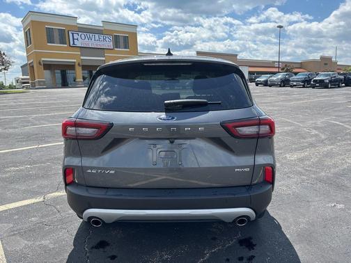 Carbonized Gray Metallic 2024 Ford Escape Active