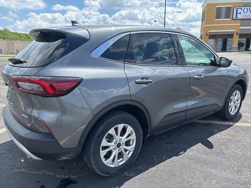 Carbonized Gray Metallic 2024 Ford Escape Active