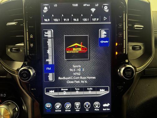 Ivory White Tri-Coat Pearlcoat 2020 RAM 1500 Rebel