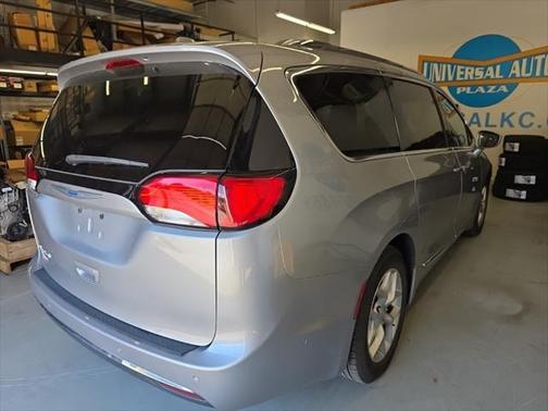 2018 Chrysler Pacifica Touring-L Plus
