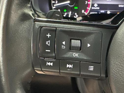 2023 Nissan Pathfinder SV 4WD