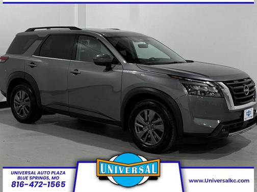 2023 Nissan Pathfinder SV 4WD