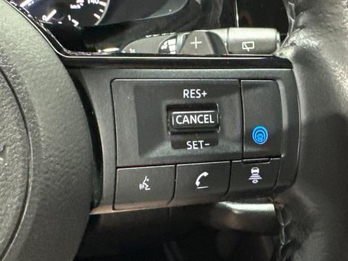 2023 Nissan Pathfinder SV 4WD