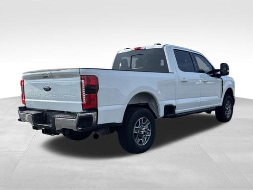 Star White Metallic Tri-Coat 2024 Ford F-250 Lariat