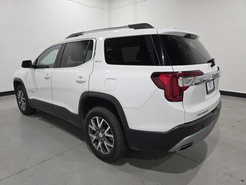 2023 GMC Acadia AWD SLT