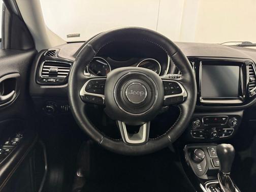 White Clearcoat 2018 Jeep Compass Limited