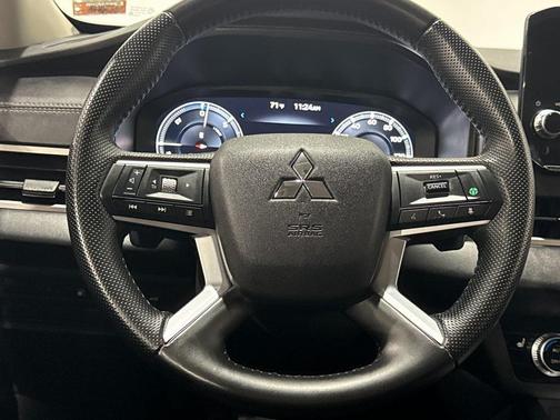 2023 Mitsubishi Outlander PHEV SEL