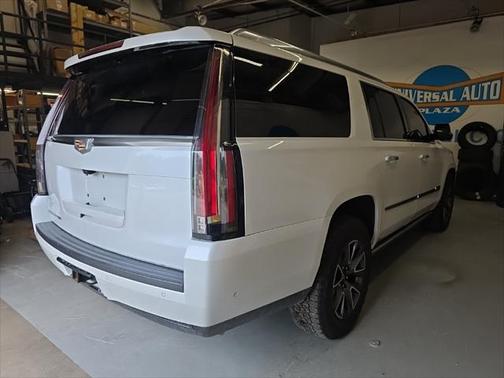 2017 Cadillac Escalade ESV Platinum