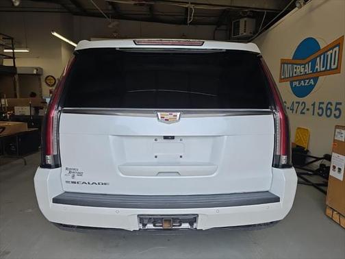 2017 Cadillac Escalade ESV Platinum