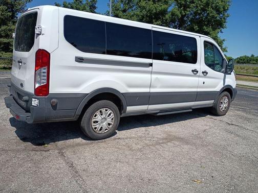 Oxford White 2017 Ford Transit-350 XLT