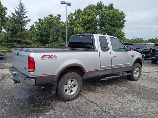 2002 Ford F-150 XLT