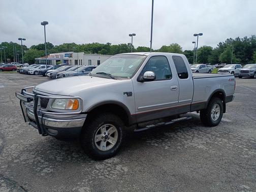 2002 Ford F-150 XLT