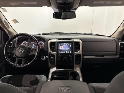 2019 RAM 1500 SLT