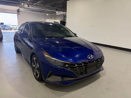 2022 Hyundai ELANTRA Limited