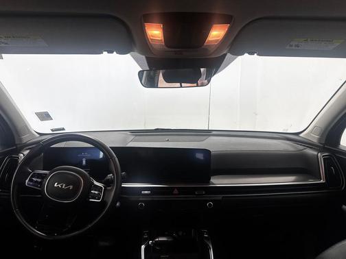 Everlasting Silver 2024 Kia Sorento S