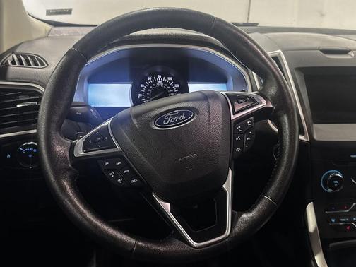 Ruby Red Metallic 2017 Ford Edge SEL
