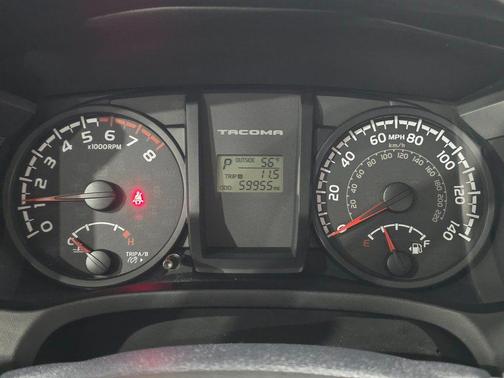 2016 Toyota Tacoma SR