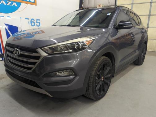 2017 Hyundai TUCSON Night