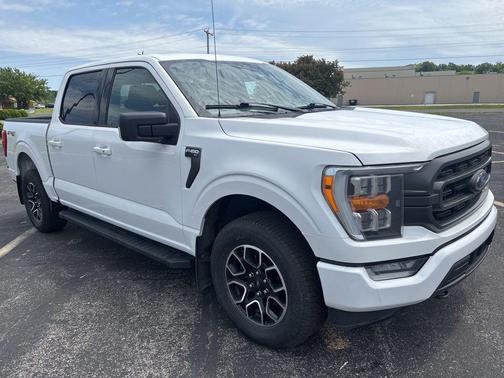 Oxford White 2021 Ford F-150 XLT