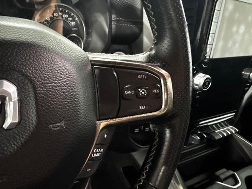 Patriot Blue Pearlcoat 2022 RAM 1500 Sport