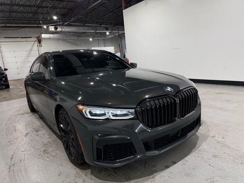 2022 BMW 750 i xDrive